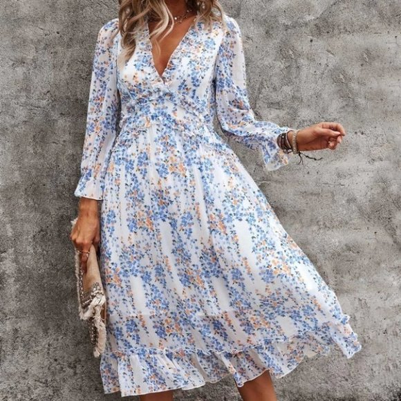 Floral Ditsy Ruffle Hem Dress white blue Shabby Chic Cottagecore - Picture 2 of 6